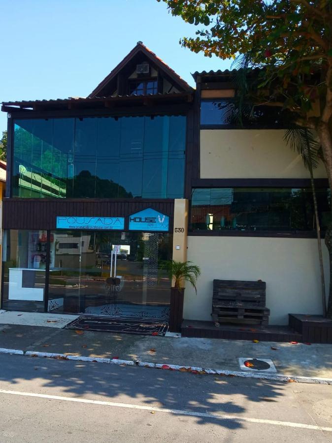Pousada Bravo House Balneário Camboriú Extérieur photo